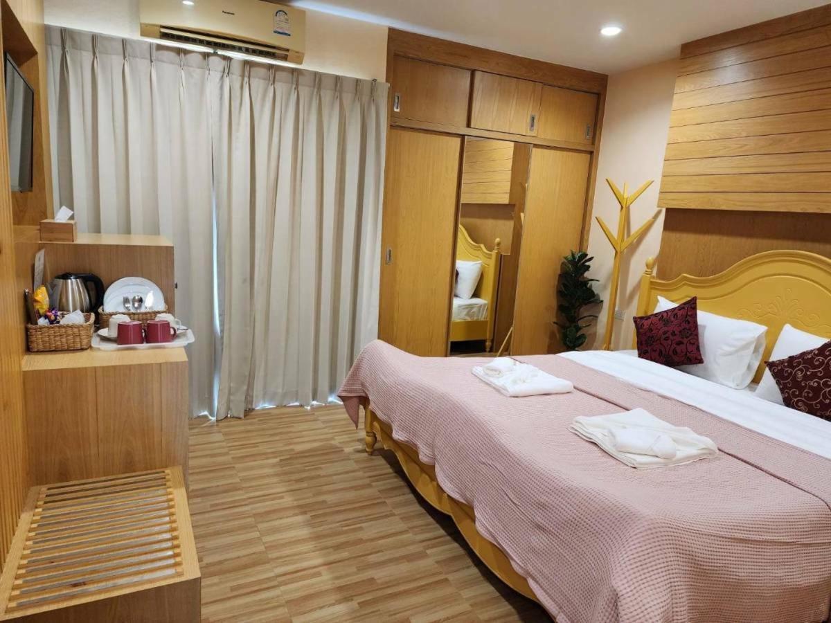 Alaita Hostel Patong Zewnętrze zdjęcie