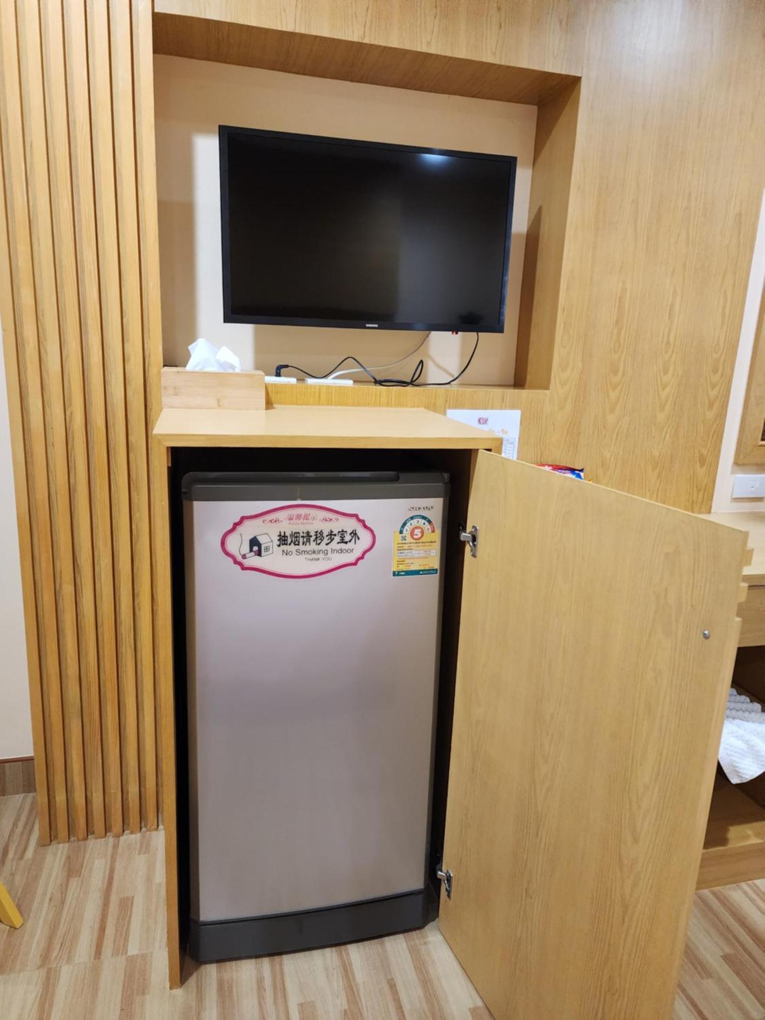Alaita Hostel Patong Zewnętrze zdjęcie