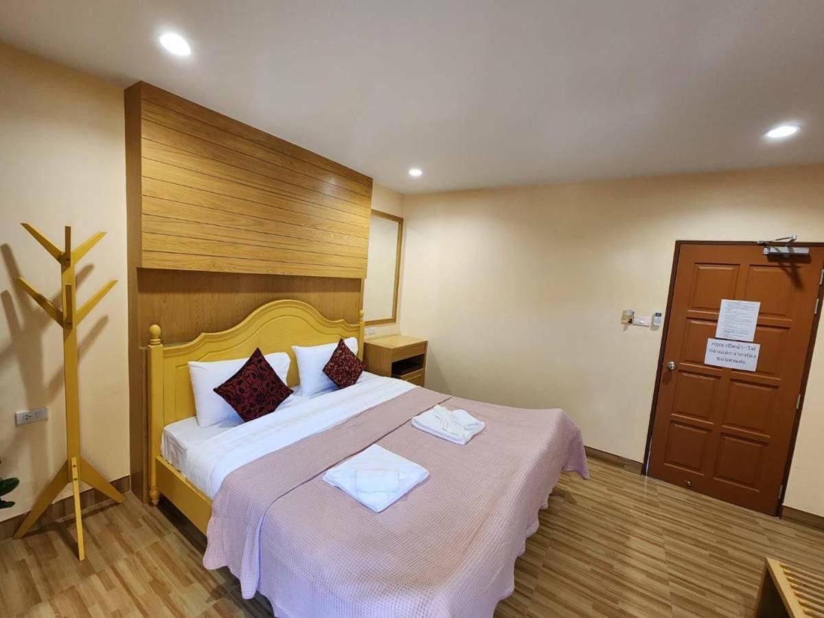 Alaita Hostel Patong Zewnętrze zdjęcie